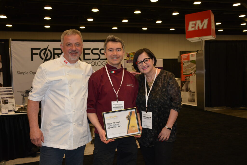 Giuseppe Cortinovis named Canadian Pizza Chef of the Year West at Canadian Pizza Summit as part of Bakery Showcase